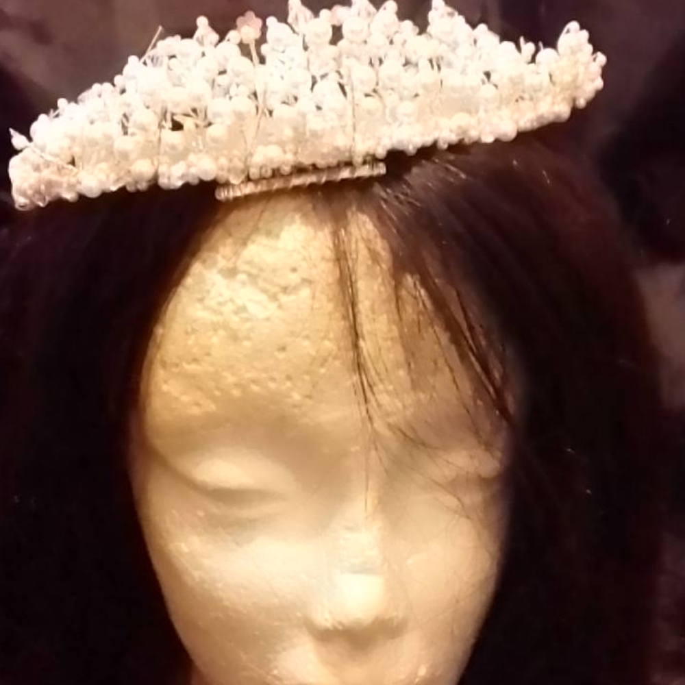 Elegant bridal tiara